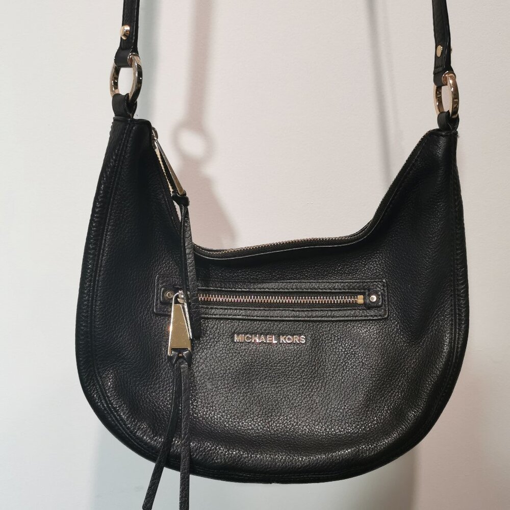 Black/Gold  Half Moon Hobo  Style Crossbody EUC #247